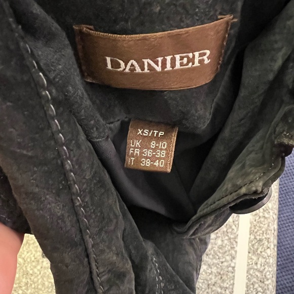 Blue suede jacket - Picture 6 of 10